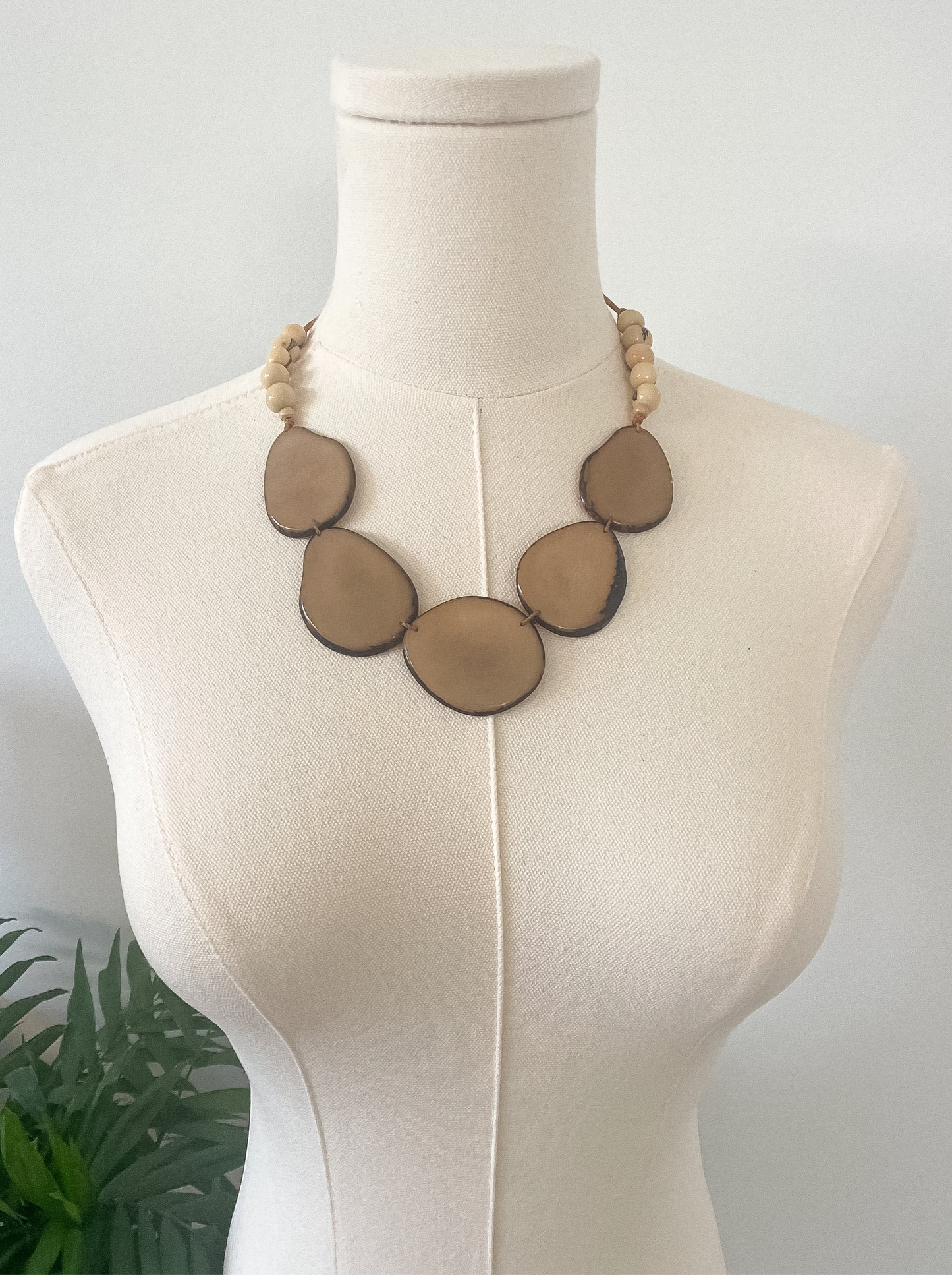 AMY NECKLACE