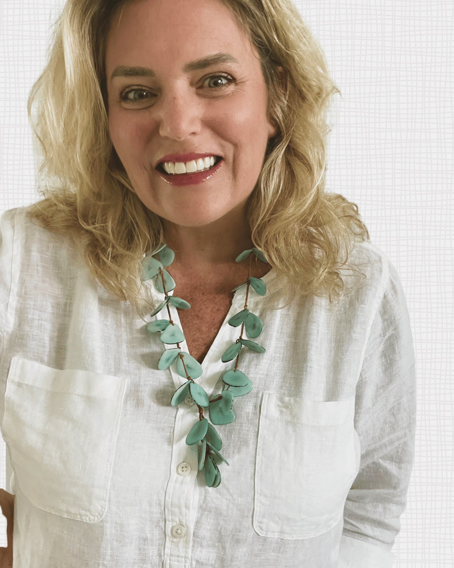 LAQUETA TAGUA NECKLACE