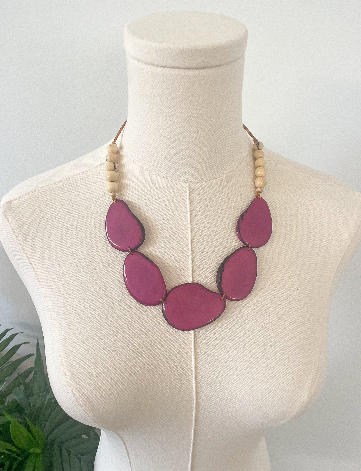 AMY NECKLACE