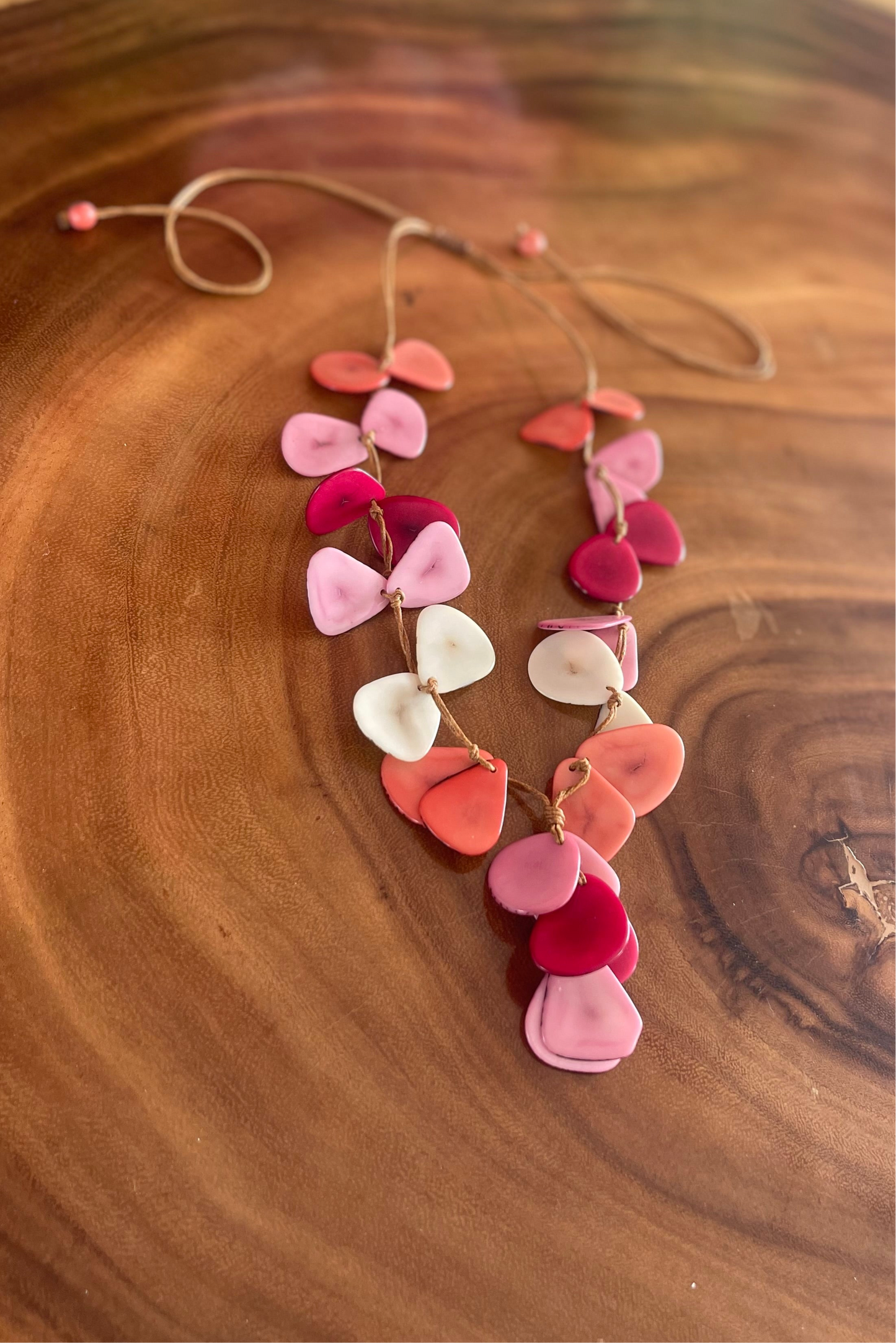 LAQUETA TAGUA NECKLACE
