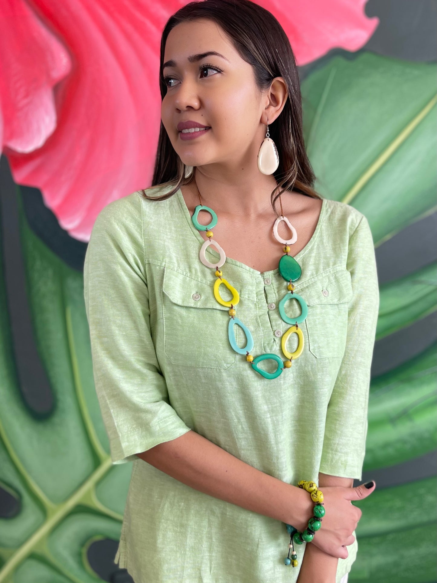 CHLOE NECKLACE