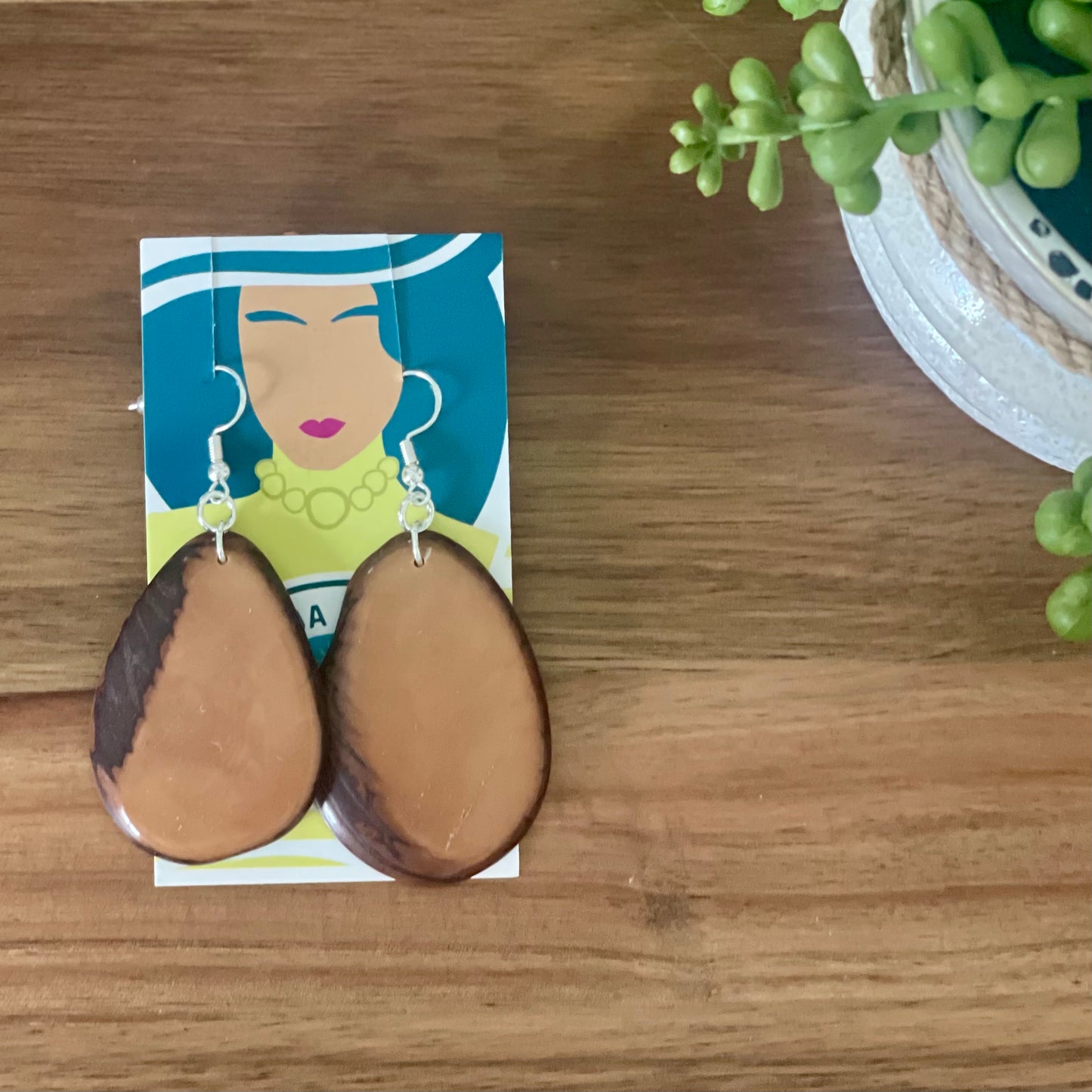 AMY TAGUA EARRINGS