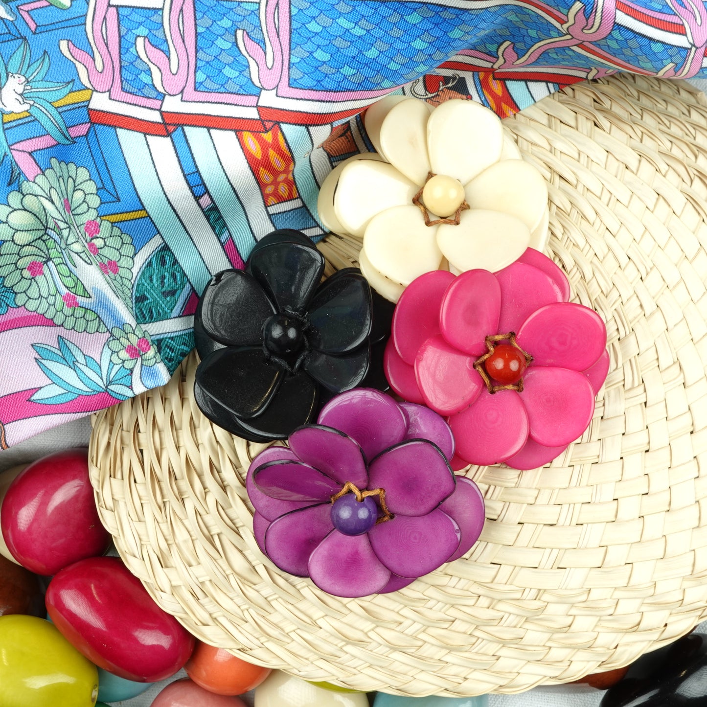 FLOWER TAGUA PIN BROOCH
