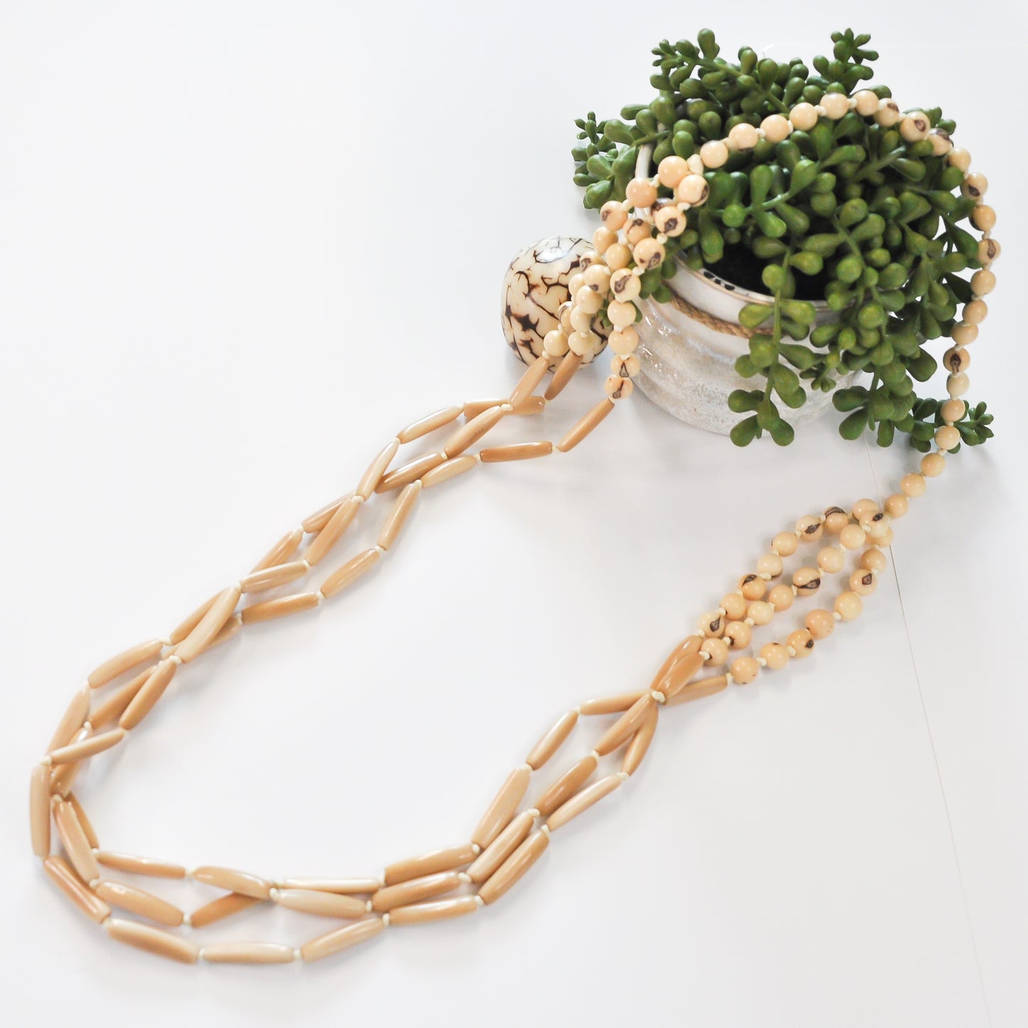KRISTINA NECKLACE 2
