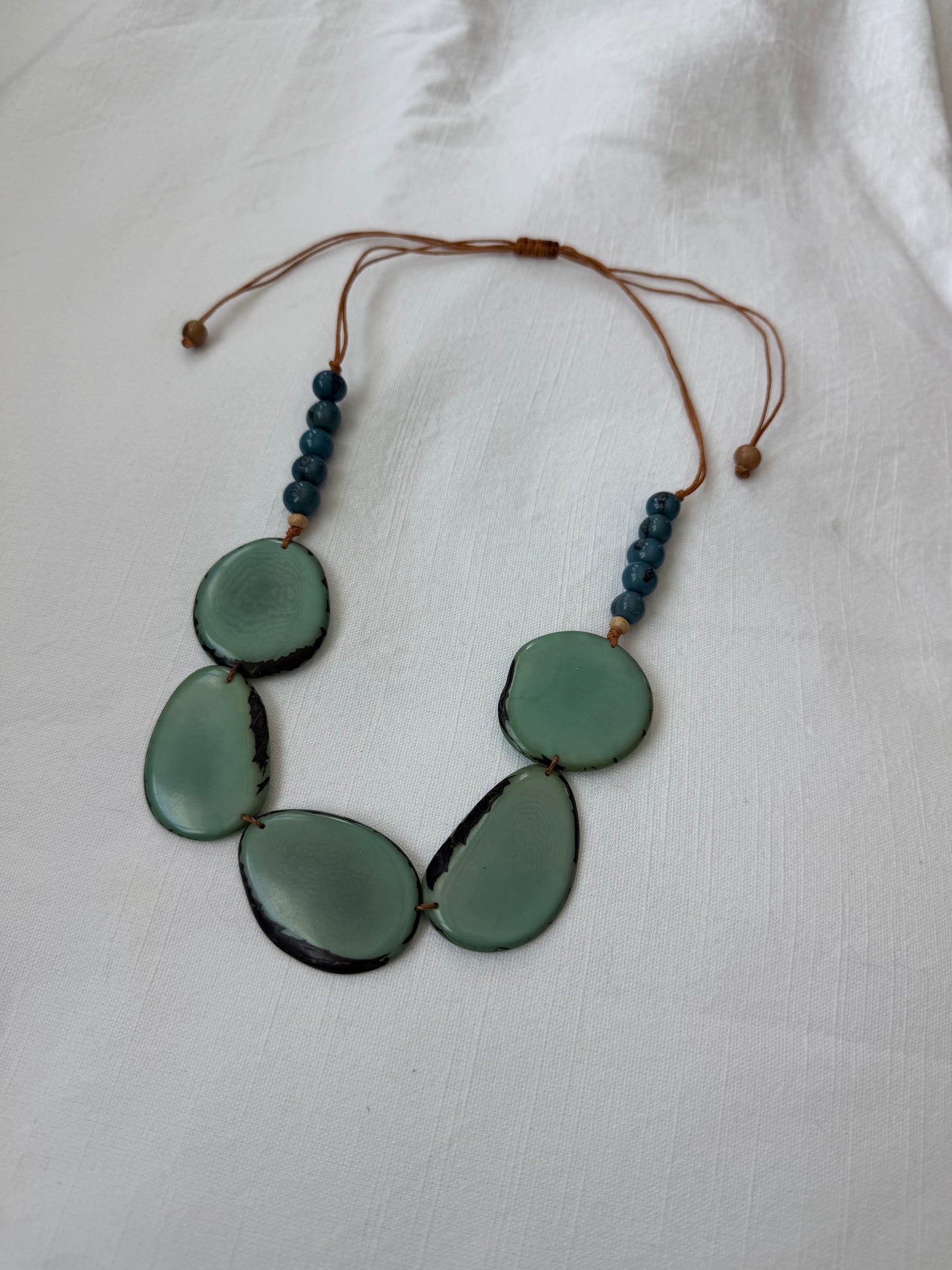 AMY NECKLACE