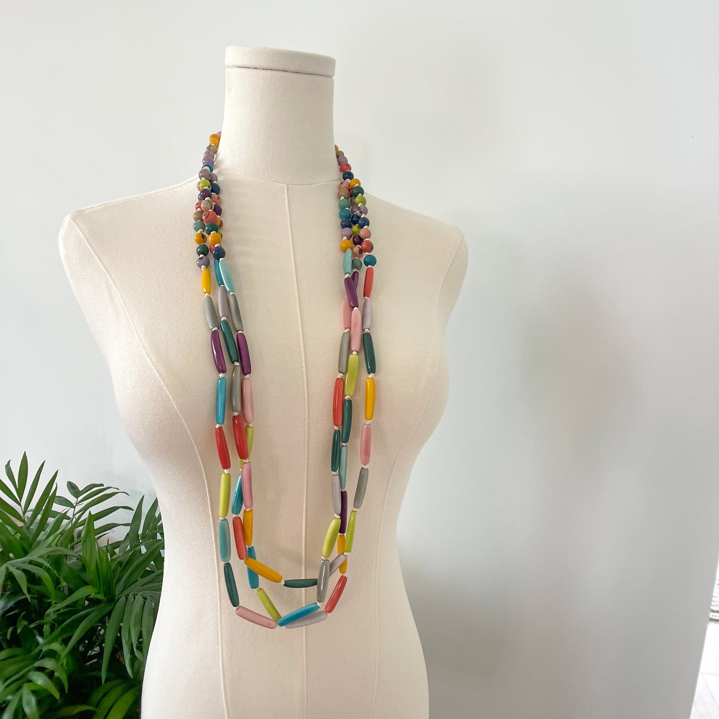 KRISTINA NECKLACE 2