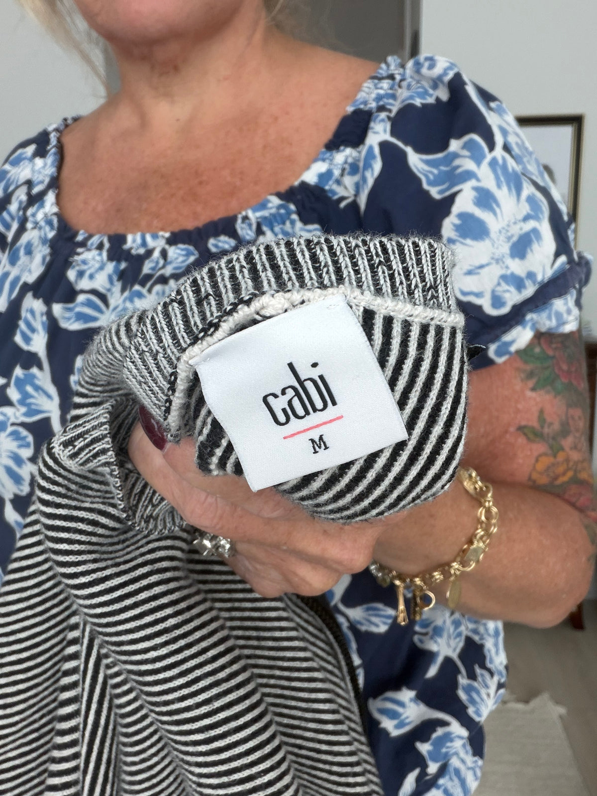 Cabi Sweater medium (large)