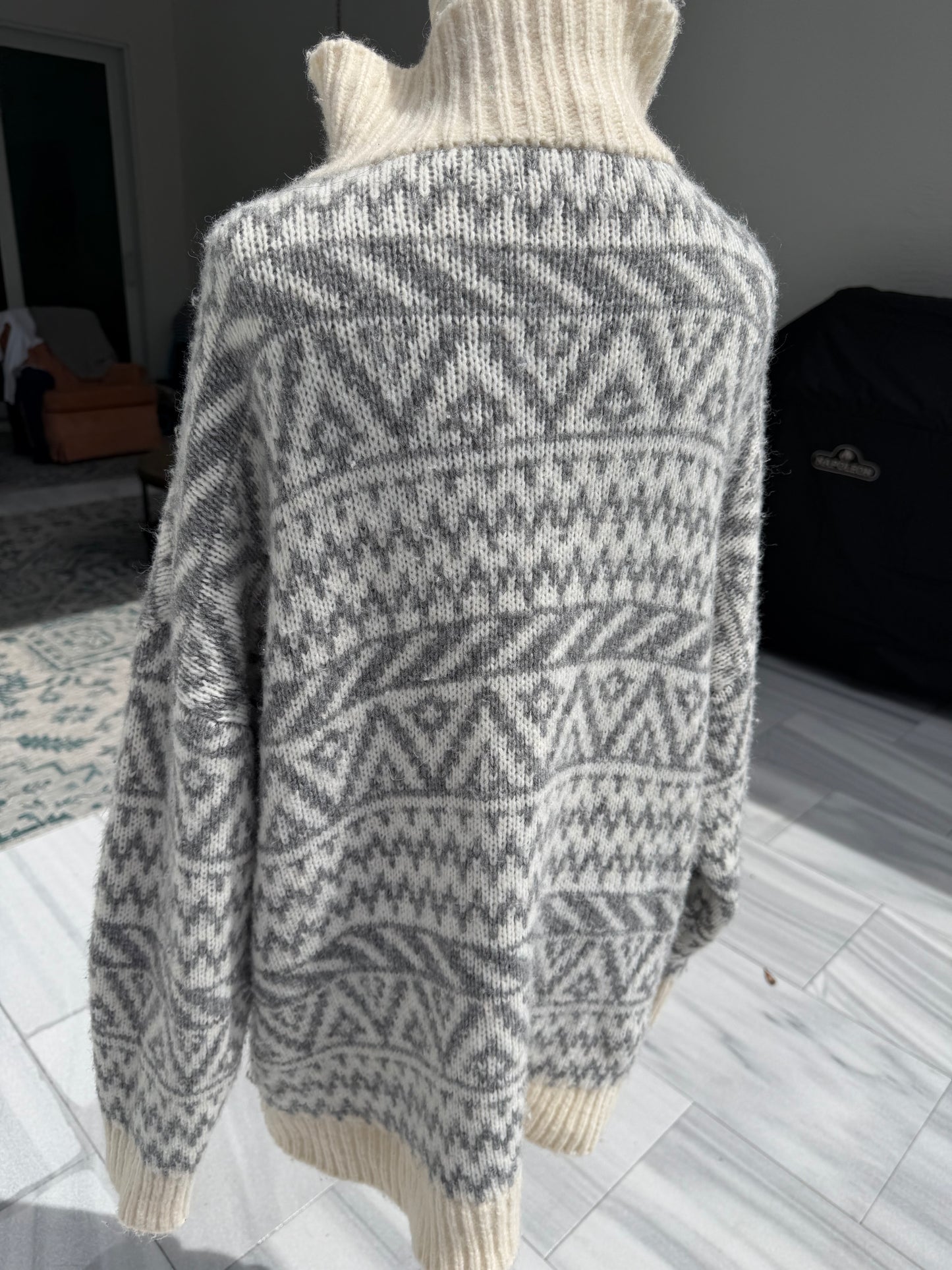 aerie Sweater large