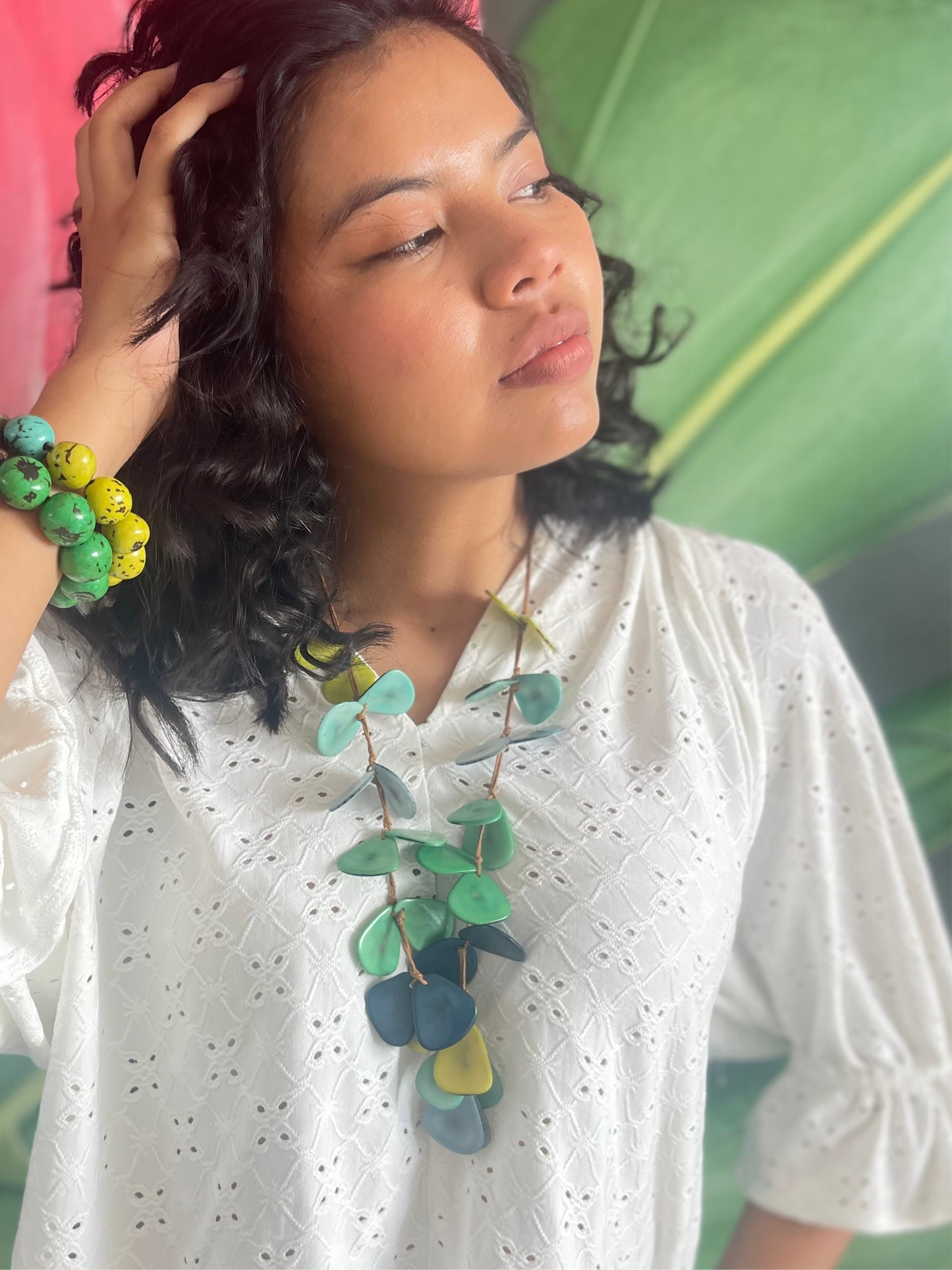 LAQUETA TAGUA NECKLACE