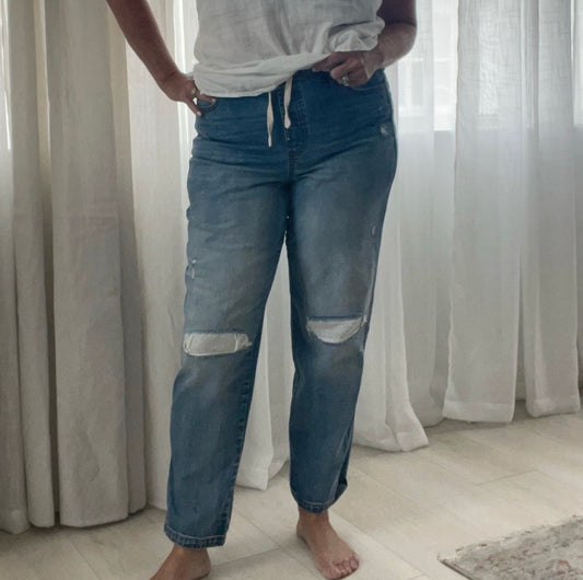 BOYFRIEND JEANS