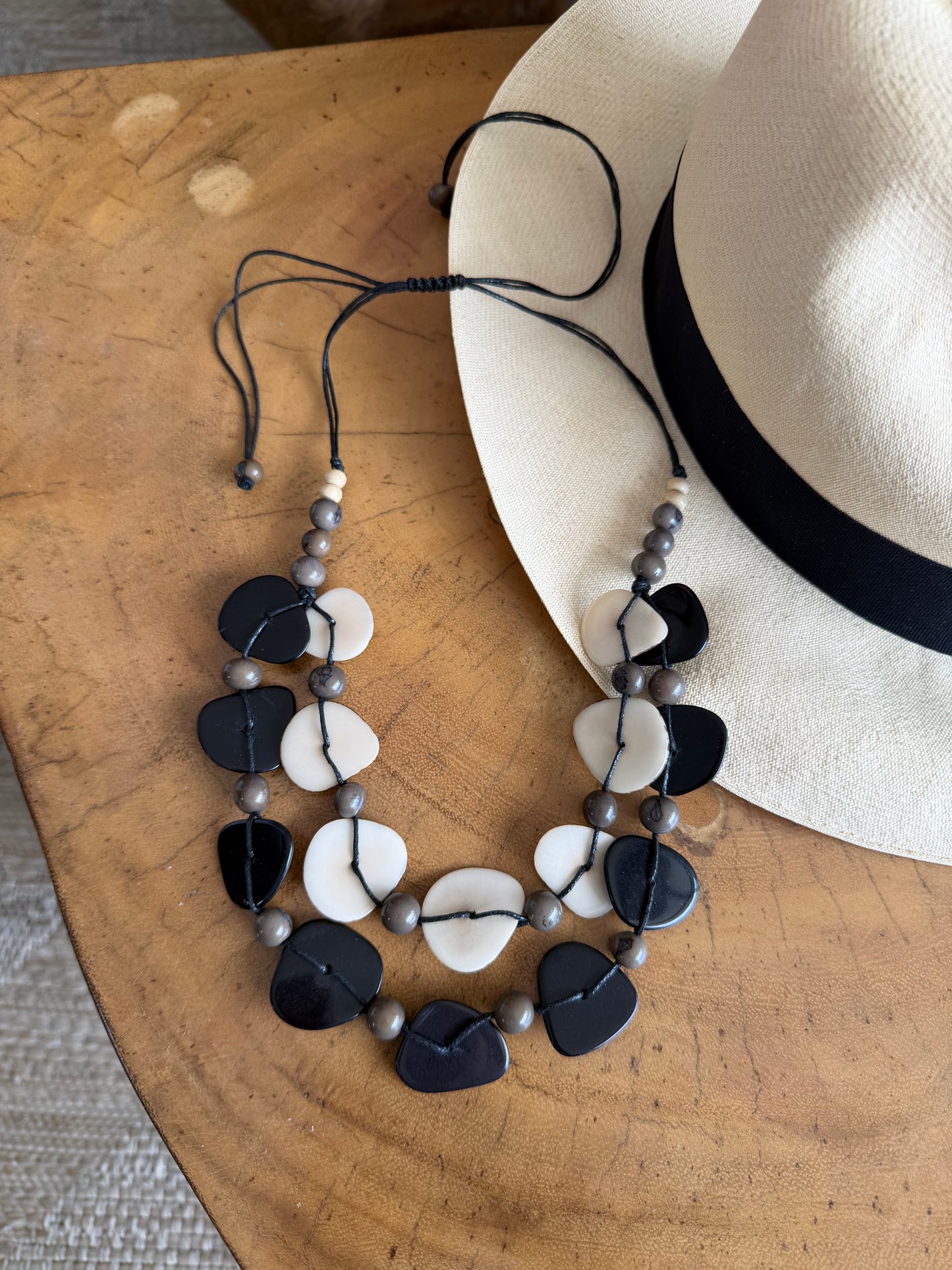 PAIGE NECKLACE