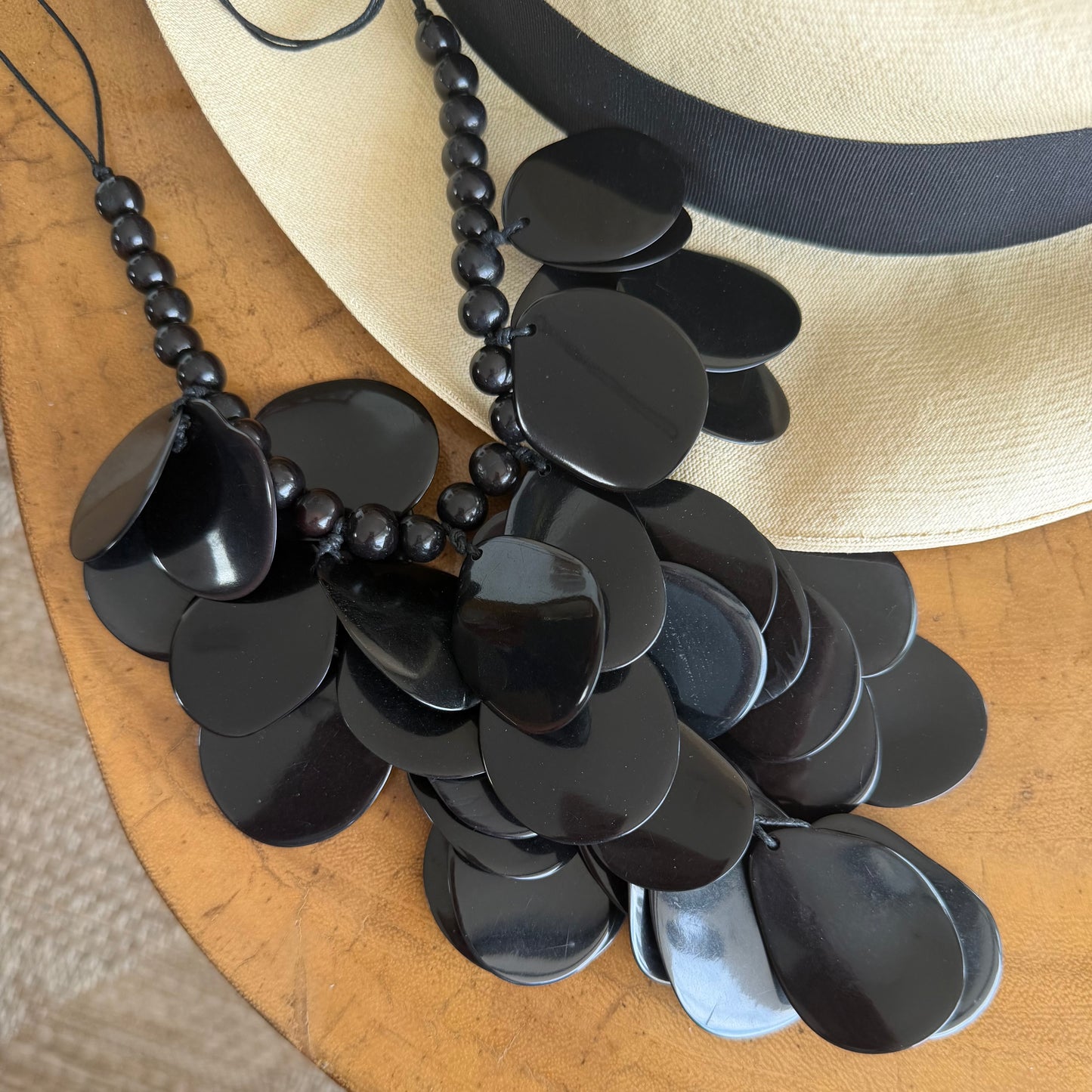 SIRENA TAGUA NECKLACE