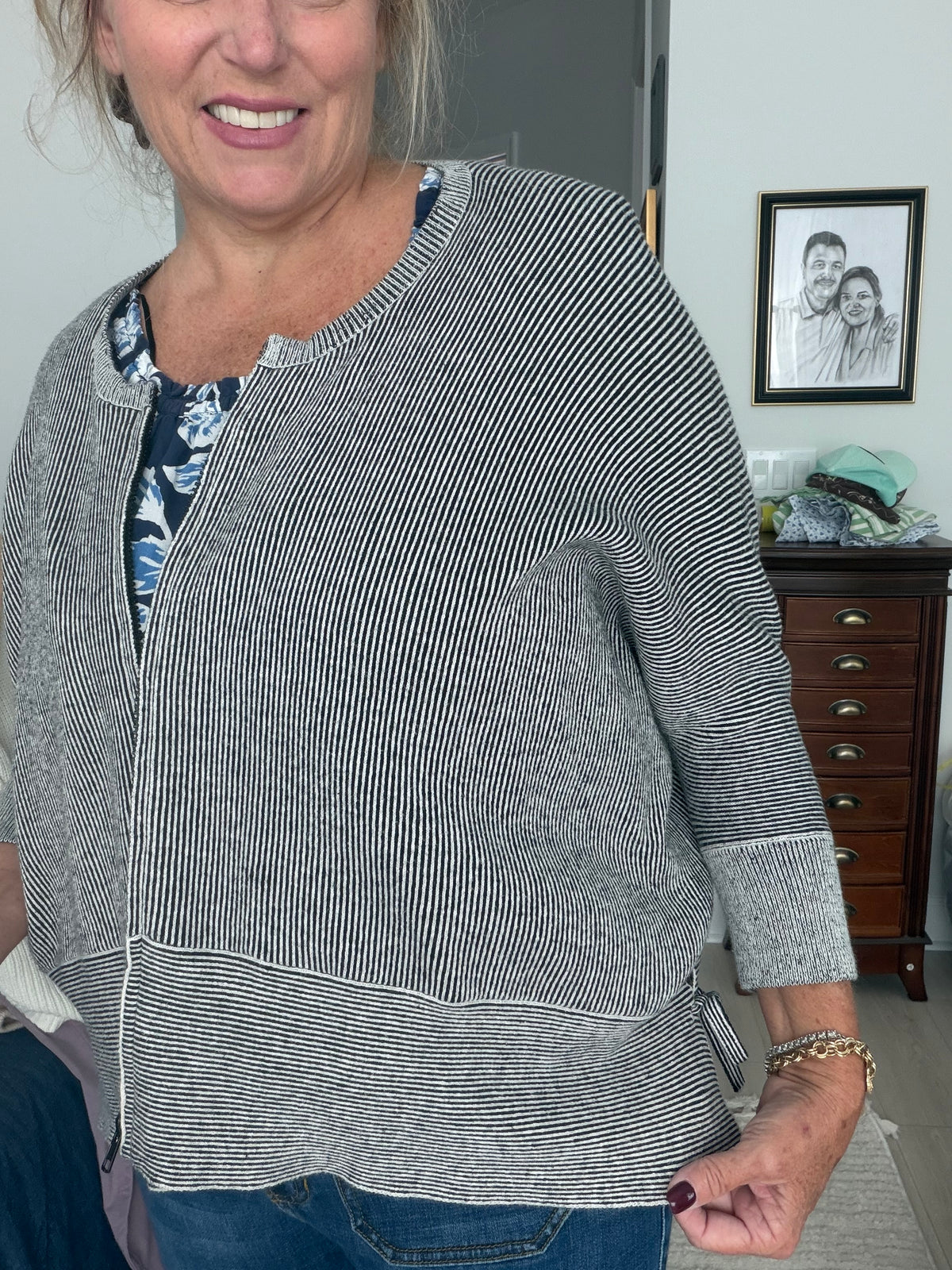 Cabi Sweater medium (large)