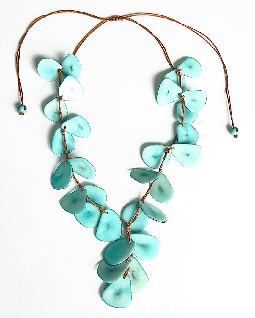 LAQUETA TAGUA NECKLACE