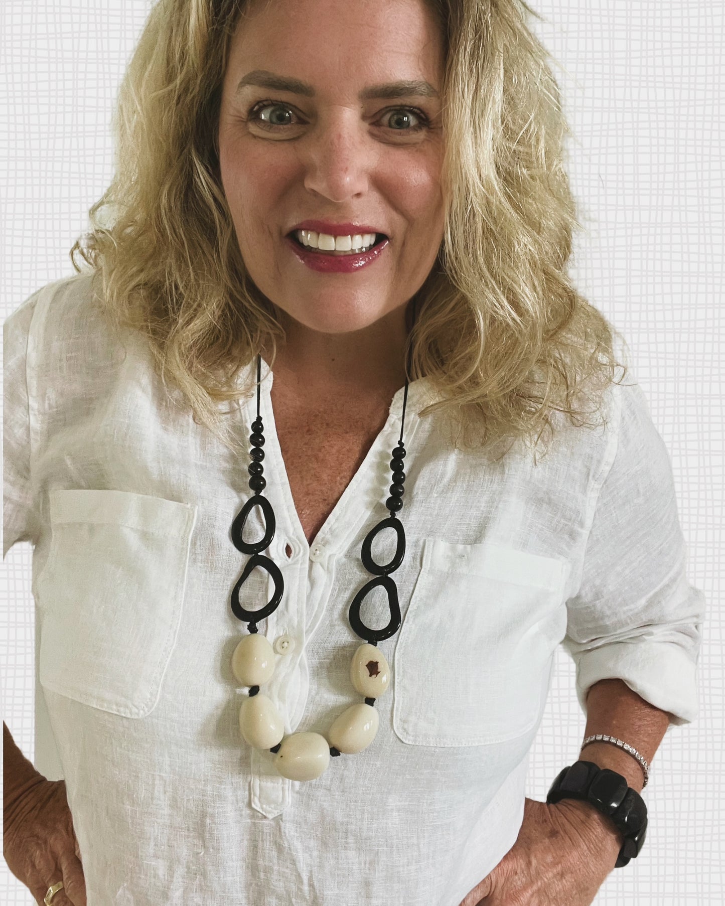 BELLA TAGUA NECKLACE