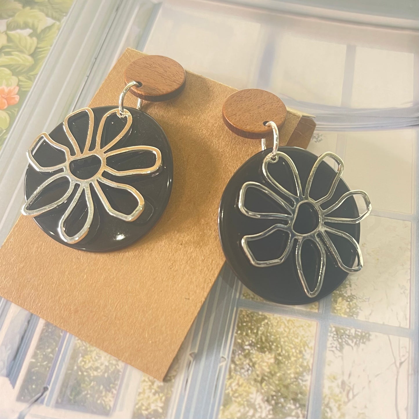 GRACE TAGUA EARRINGS