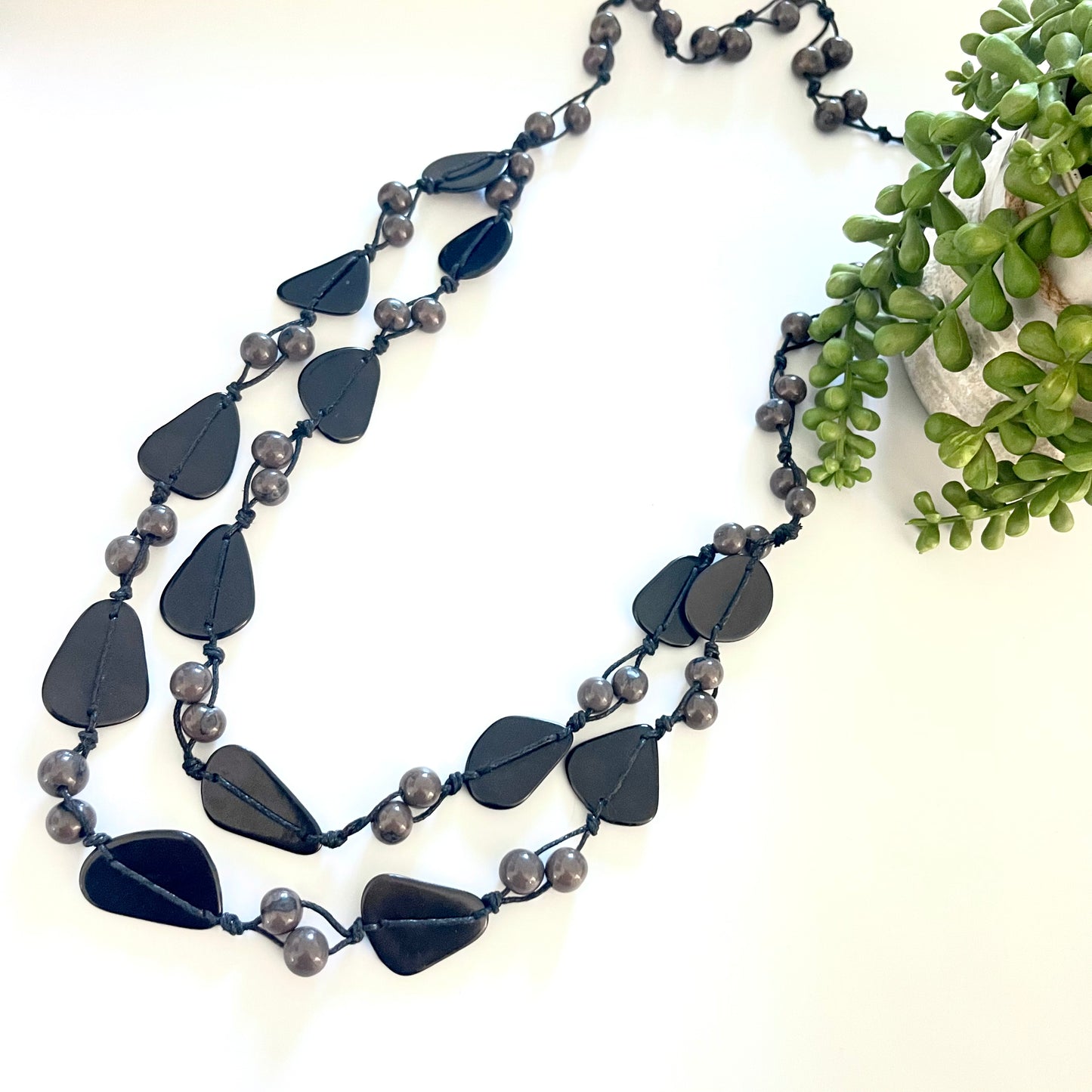 LYSS TAGUA NECKLACE