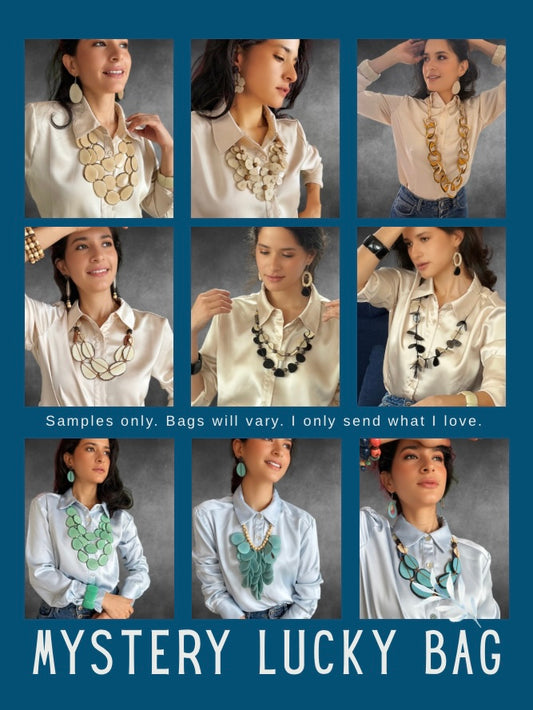 4 NECKLACES LUCKY BAG