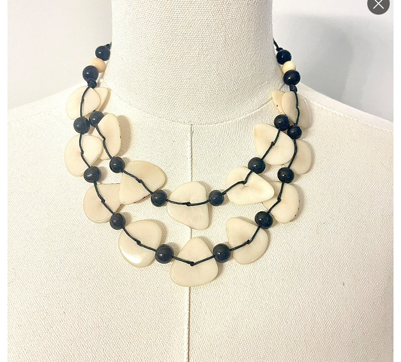 SARAHI TAGUA NECKLACE