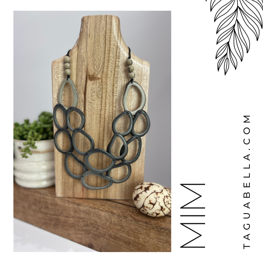 MIM NEUTRALS NECKLACE