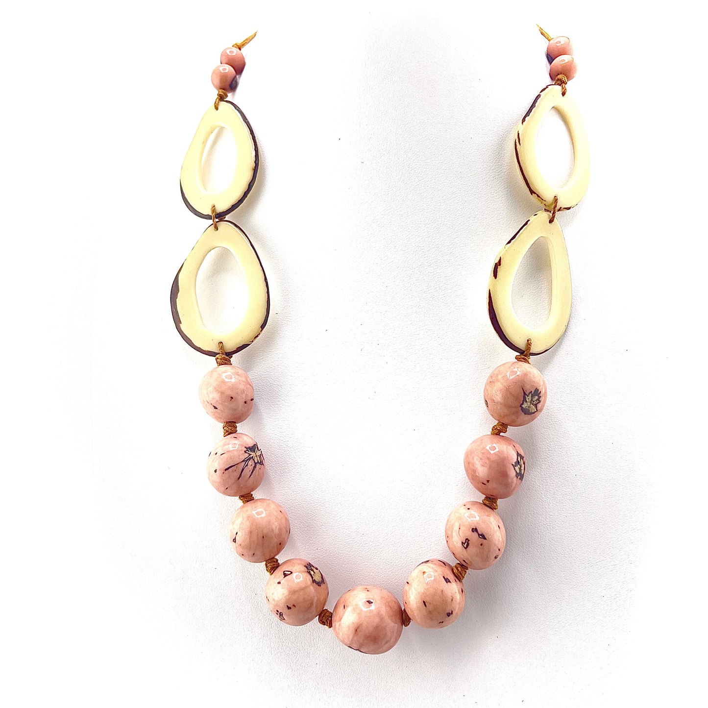 TRIN TAGUA NECKLACE