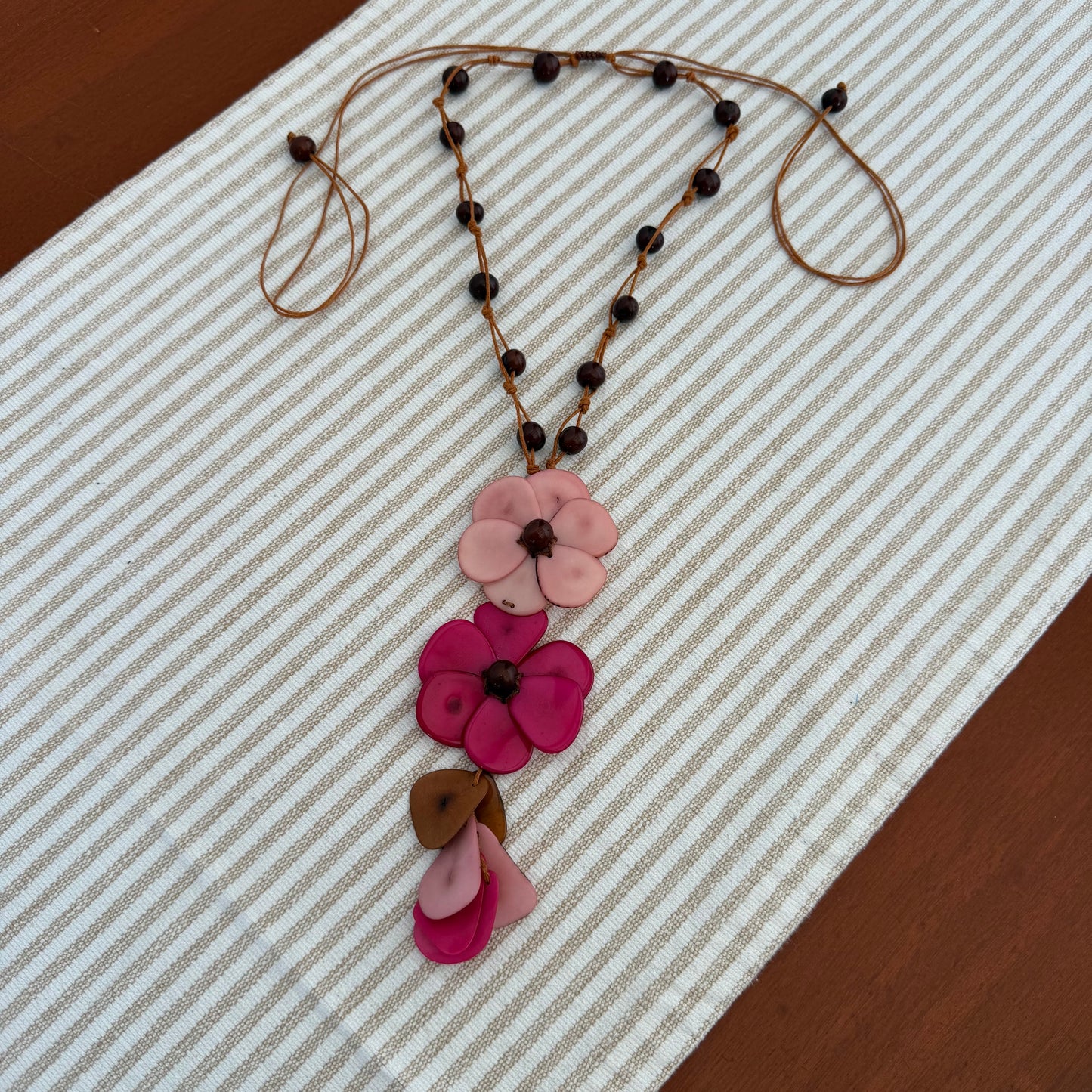 BETTY FLOWER NECKLACE