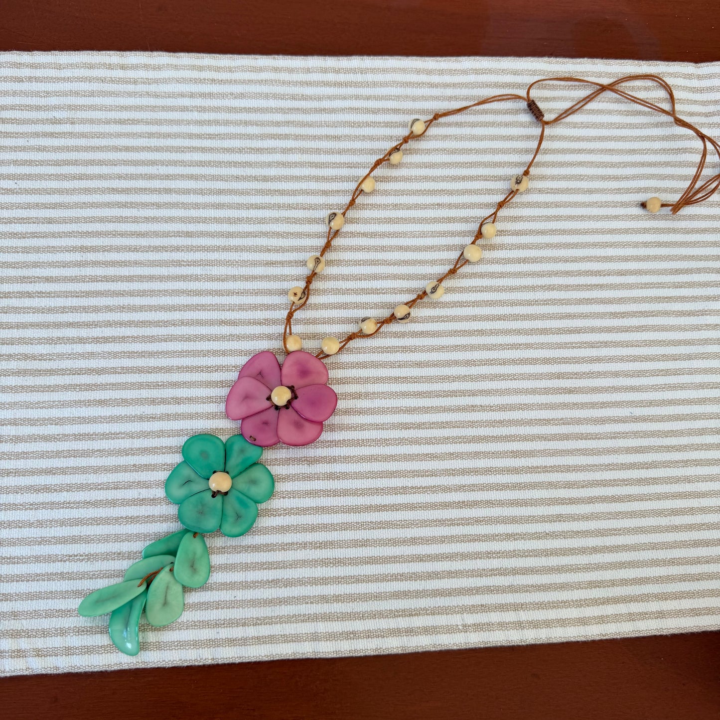 BETTY FLOWER NECKLACE