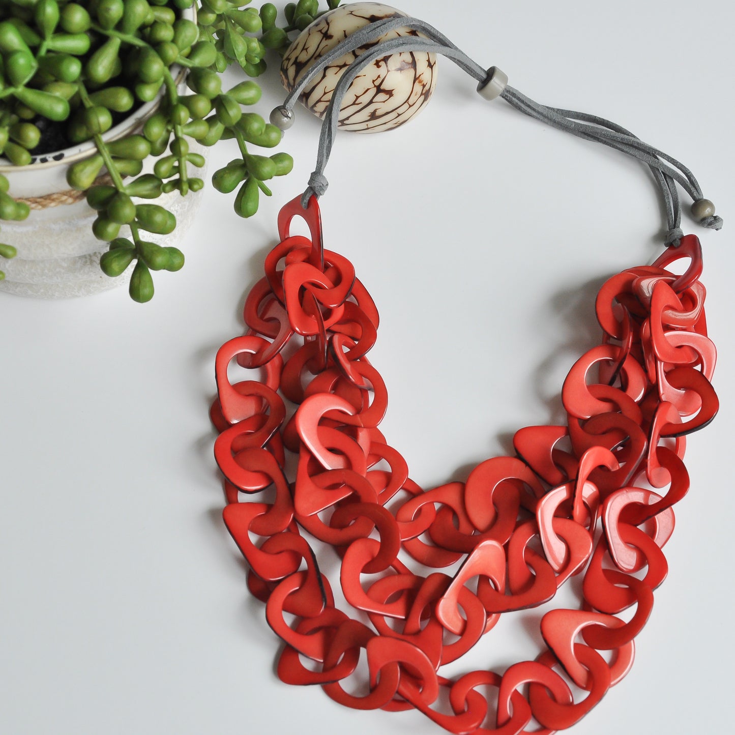 TANGO TAGUA NECKLACE