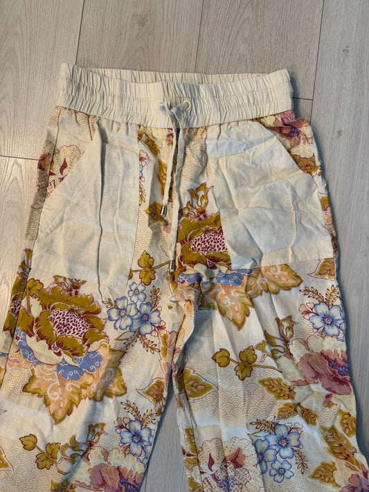 House of Harlow small