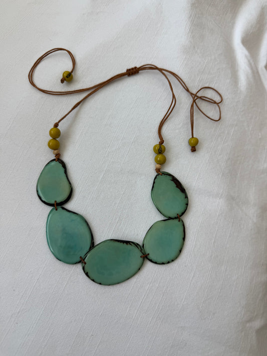 AMY NECKLACE