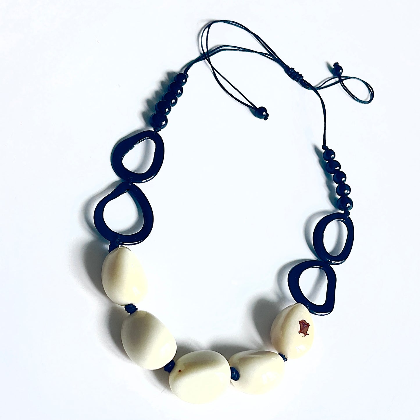 BELLA TAGUA NECKLACE