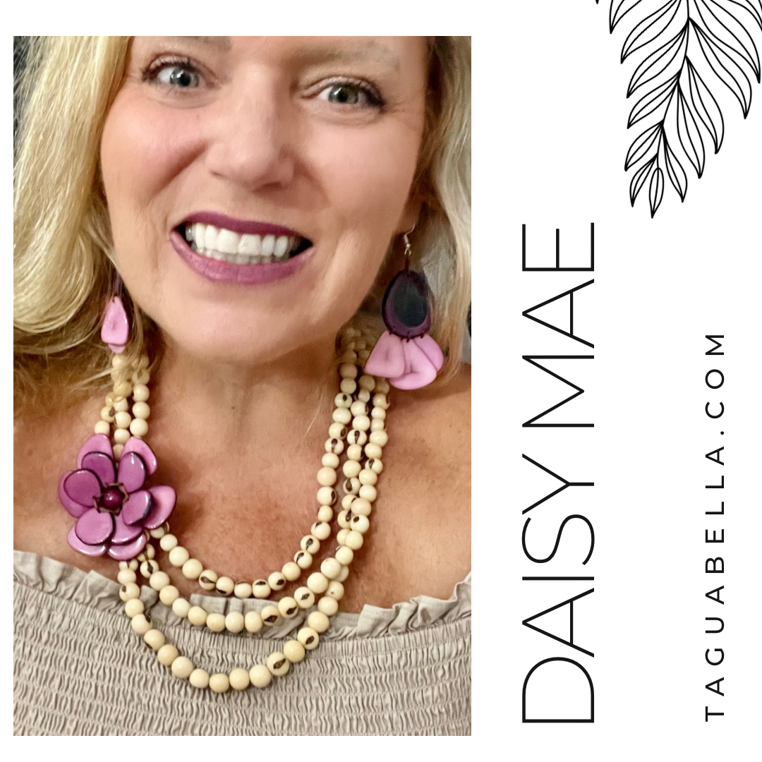 TAGUA ACAI NECKLACE FLOWER. HANDMADE TAGUA ACAI NECKLACE. DAISY MAE. ECUADOR TAGUA BELLA