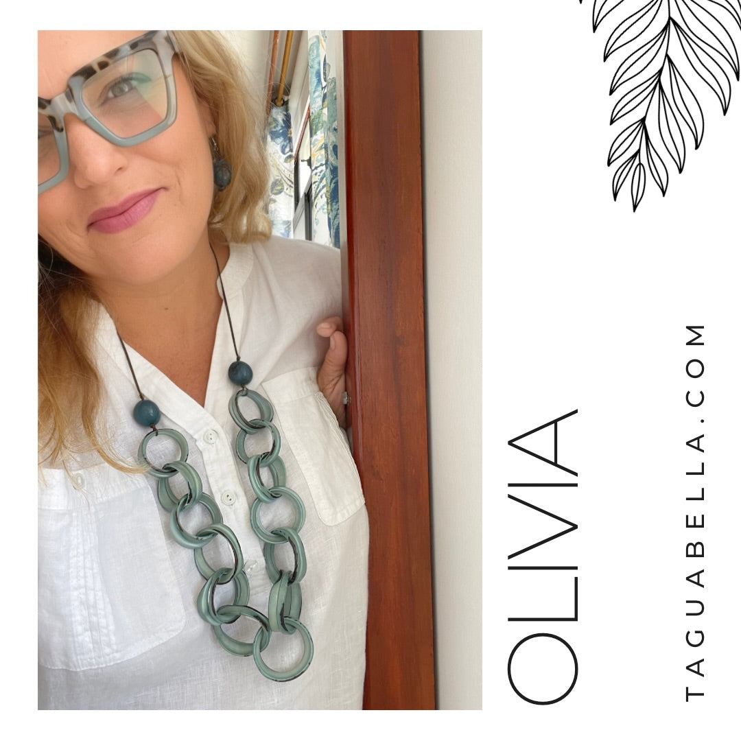 OLIVIA TAGUA NECKLACE