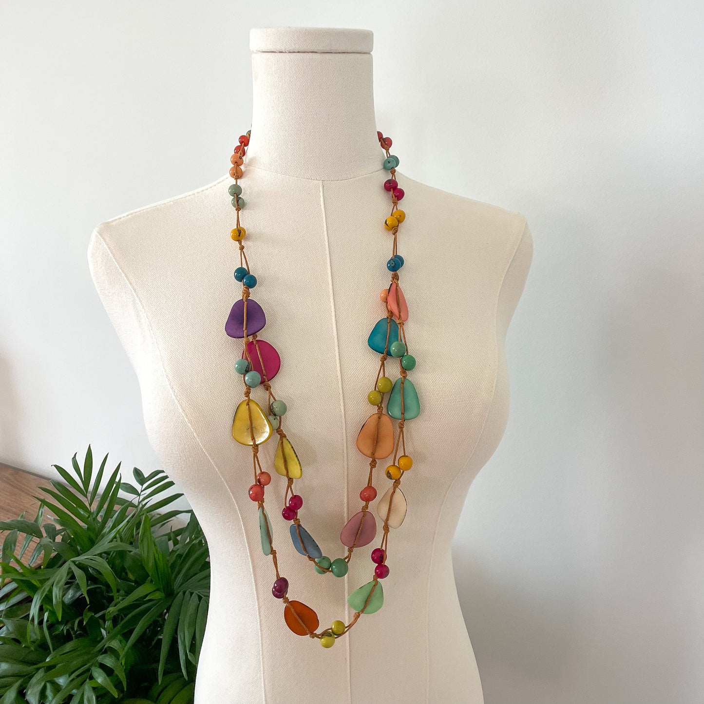 LYSS TAGUA NECKLACE