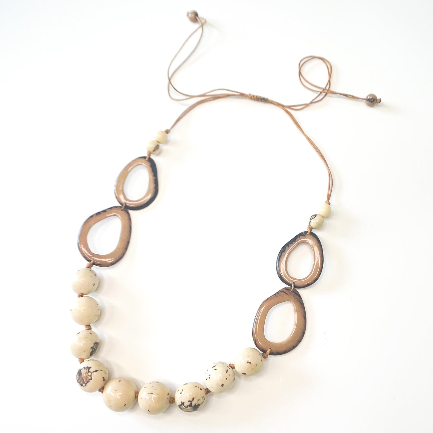 TRIN TAGUA NECKLACE