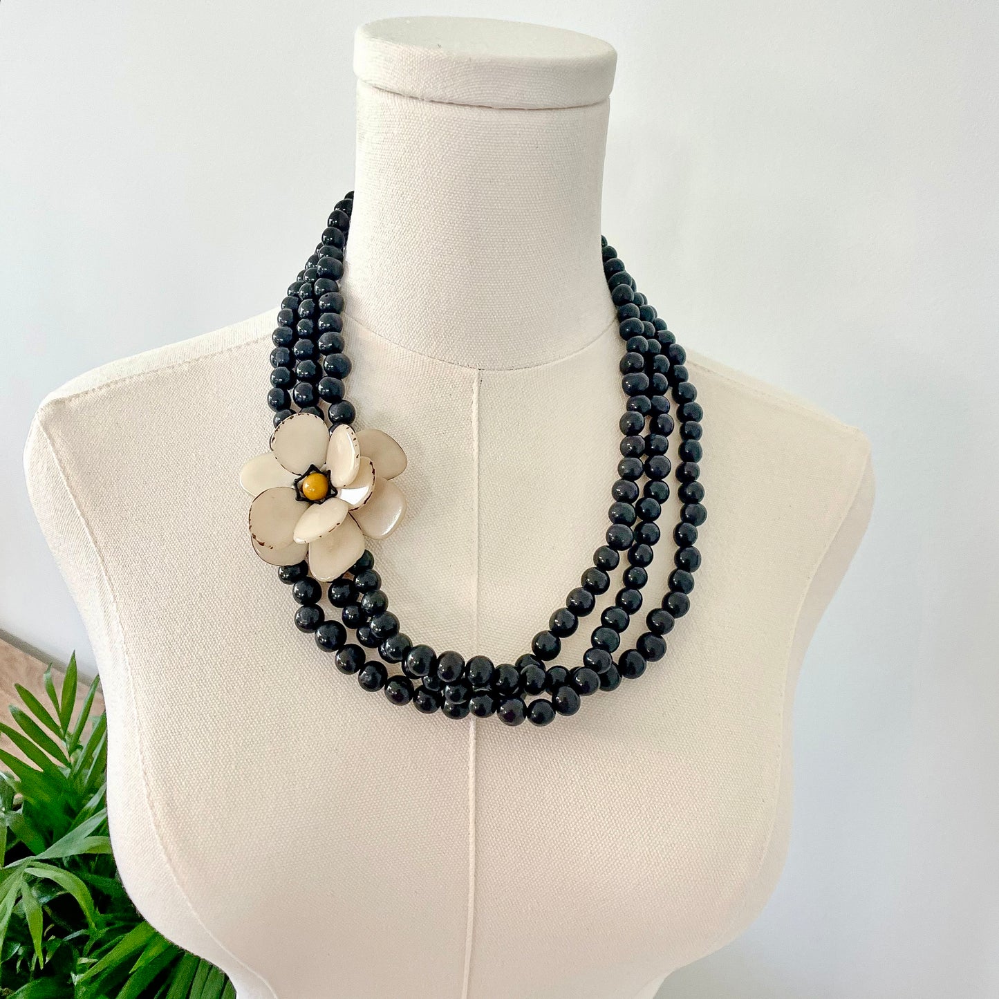 DAISY MAE NEW TAGUA NECKLACE