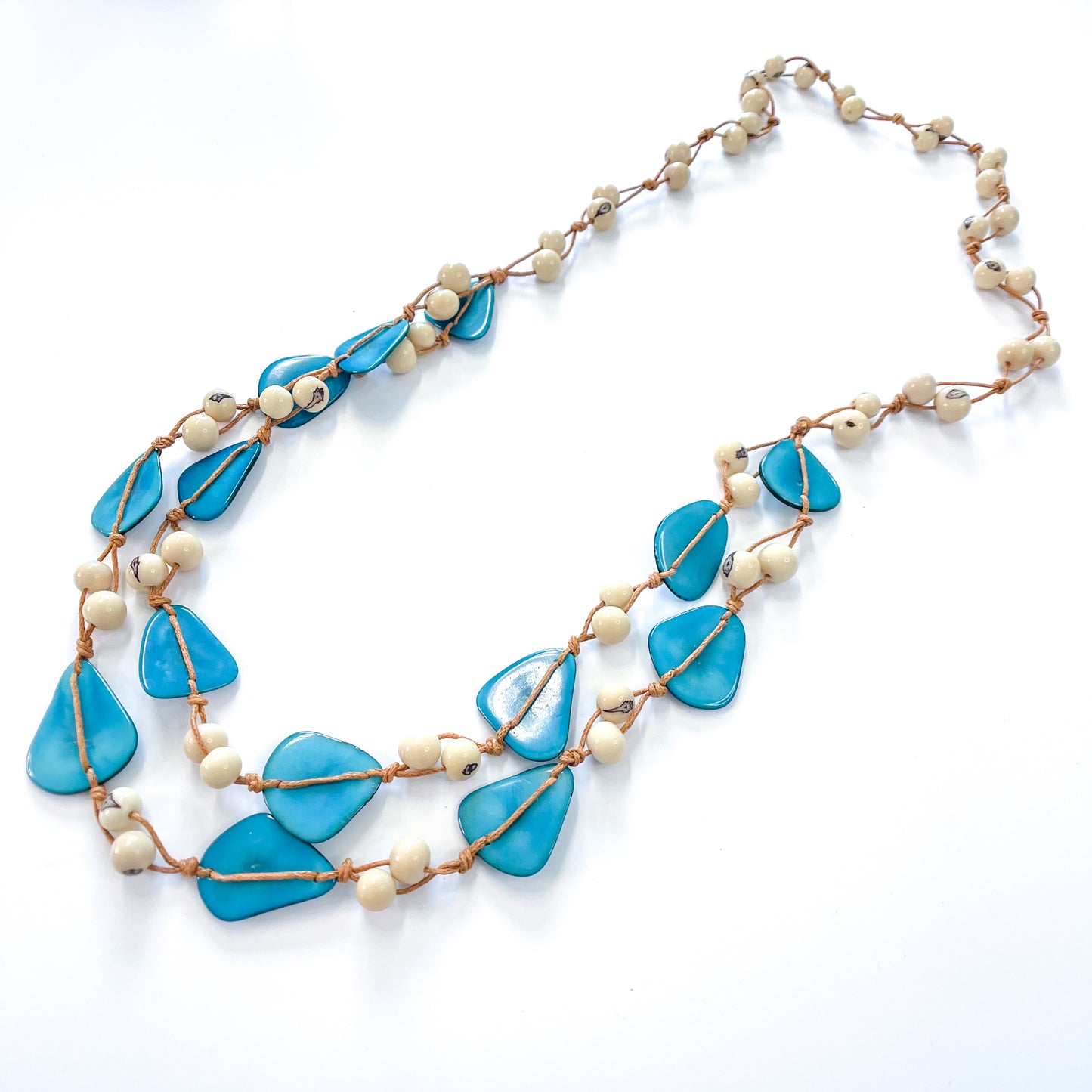 LYSS TAGUA NECKLACE