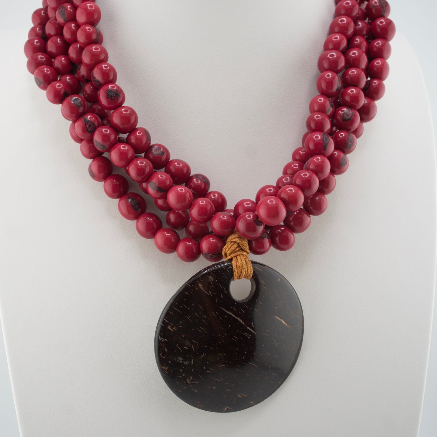 CYNDI ACAI NECKLACE