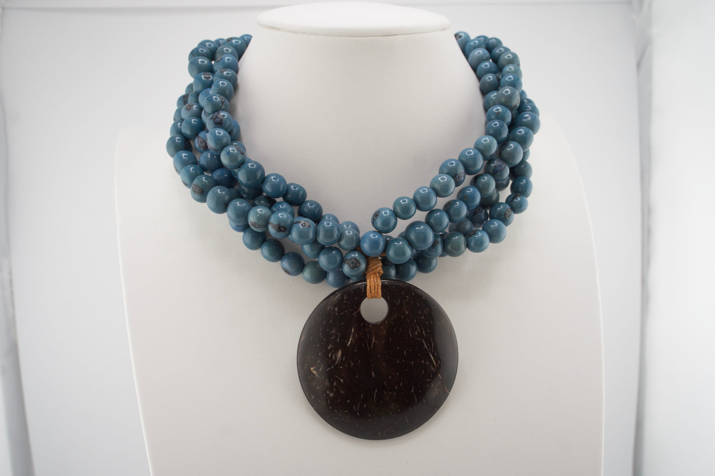 CYNDI ACAI NECKLACE