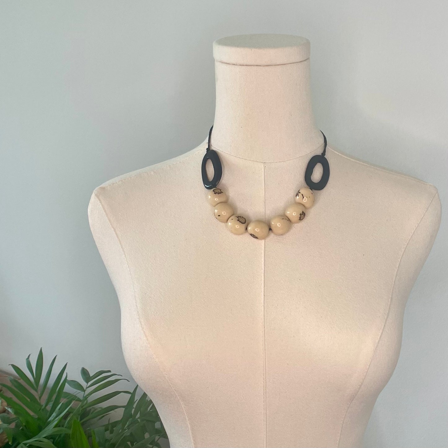 JULES TAGUA NECKLACE