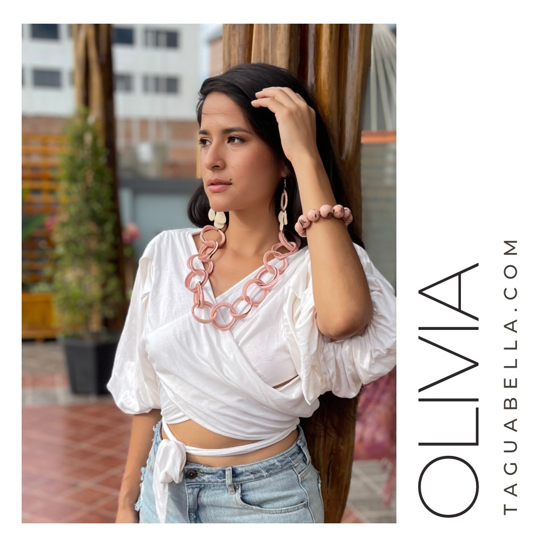 OLIVIA TAGUA NECKLACE