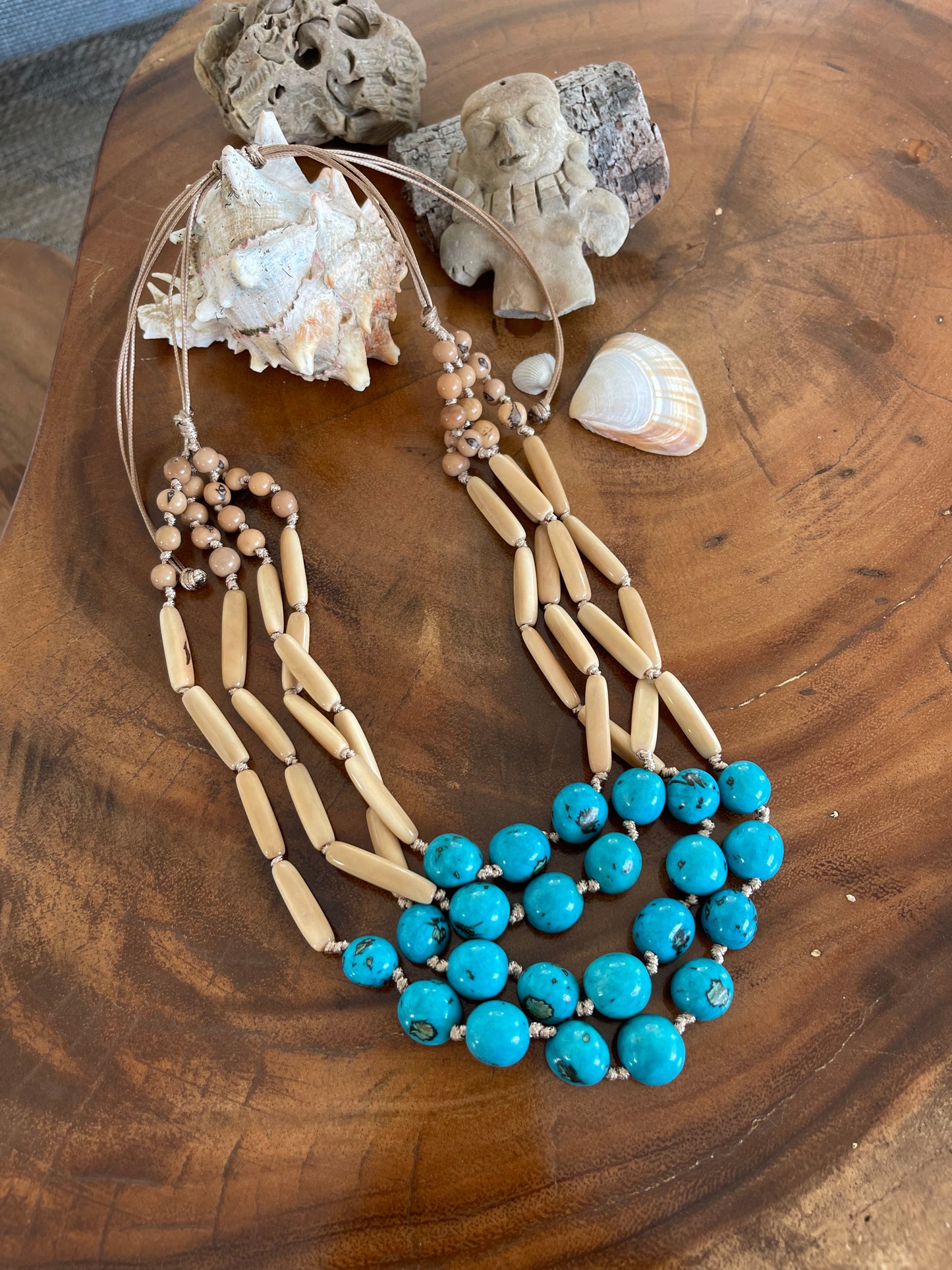 HANNA TAGUA NECKLACE